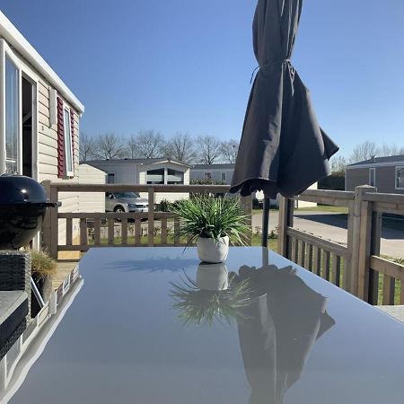 فندق Chalet Zonnig Zeeland أوستكابيلي المظهر الخارجي الصورة